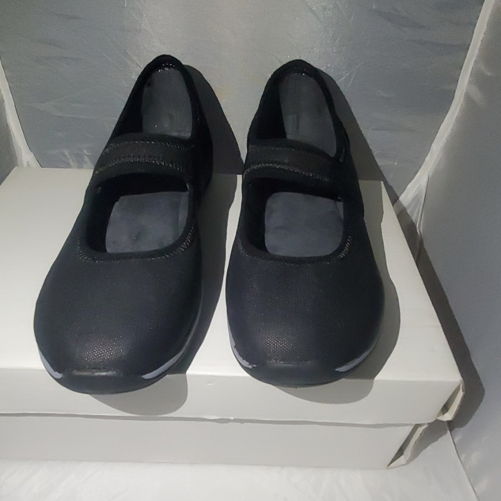 Aerosoles women sneakers